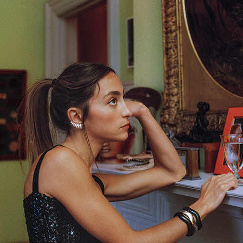 RG03_SG03_S09_Belperron_2025-Holiday_004-copy-1_498x498_acf_cropped