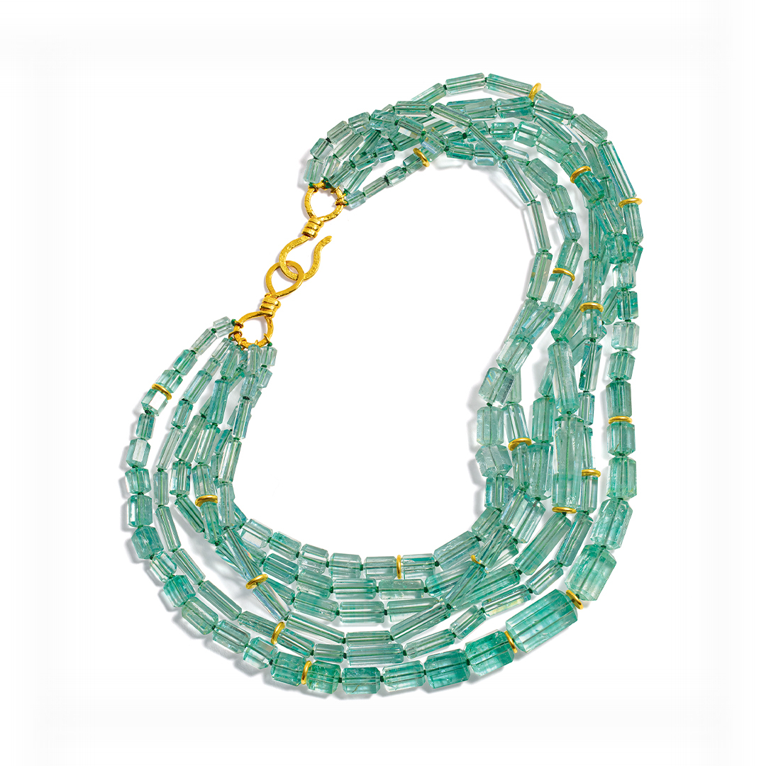 RG03_SG03_S03_Belperron-Col-de-Cygne-Necklace_Green-Beryl_2026-72dpi_1080x1080_acf_cropped